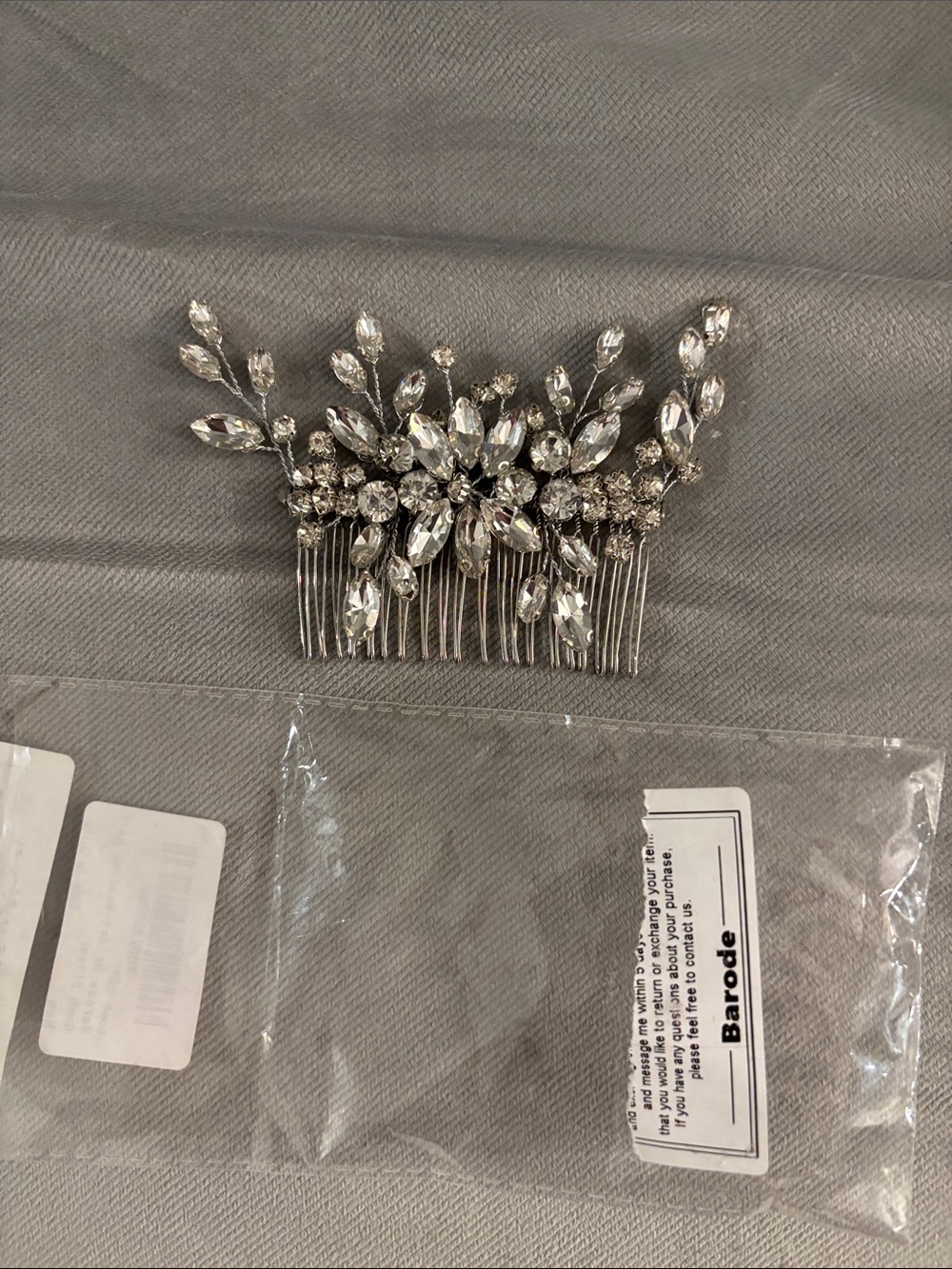 Silver Tone Crystal Bridal Hair Comb - Picture 1 of 2